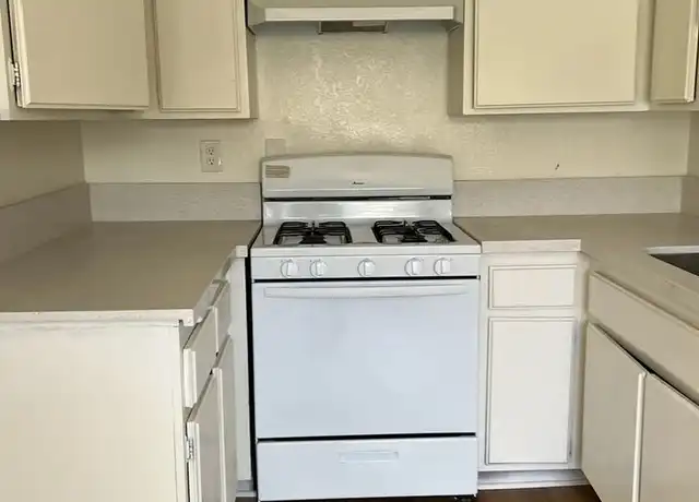 Property at 1326 W Carson St Unit 214, Torrance, CA, 90501, 1 bed, 1 bath, [object Object]