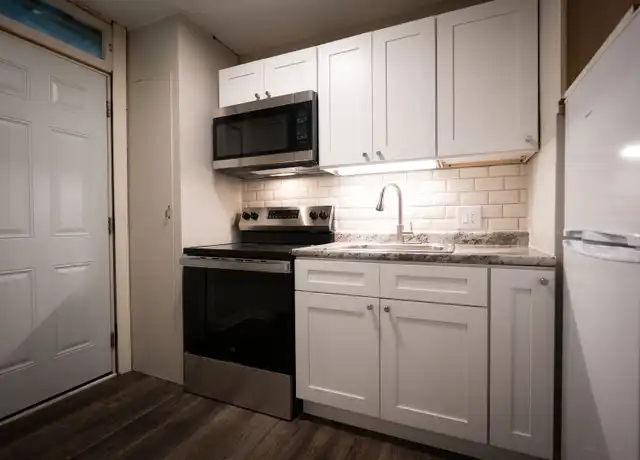 Property at 1027 17th St NW Unit 9, Canton, OH, 44703, 0 beds, 1 bath, [object Object]