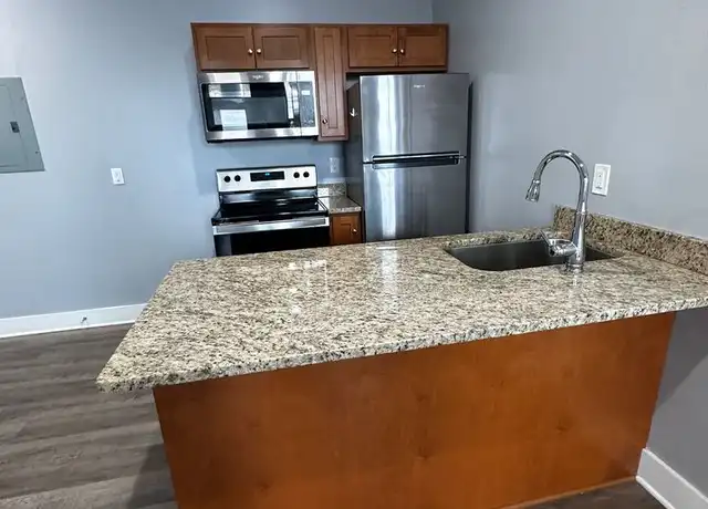 Property at 4632 Centre Ave Unit 7, Pittsburgh, PA, 15213, 1 bed, 1 bath, [object Object]