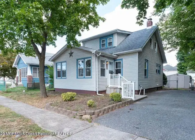 Property at 107 Elm St, Lakehurst, NJ, 08733, 3 beds, 1 bath, [object Object]
