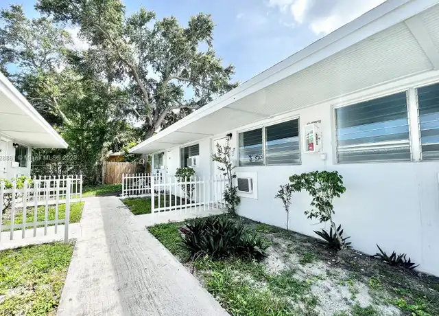 Property at 715 SW 5th St, Dania Beach, FL, 33004, 2 beds, 1 bath, [object Object]