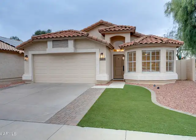 Property at 2203 E Crest Ln, Phoenix, AZ, 85024, 3 beds, 2 baths, [object Object]