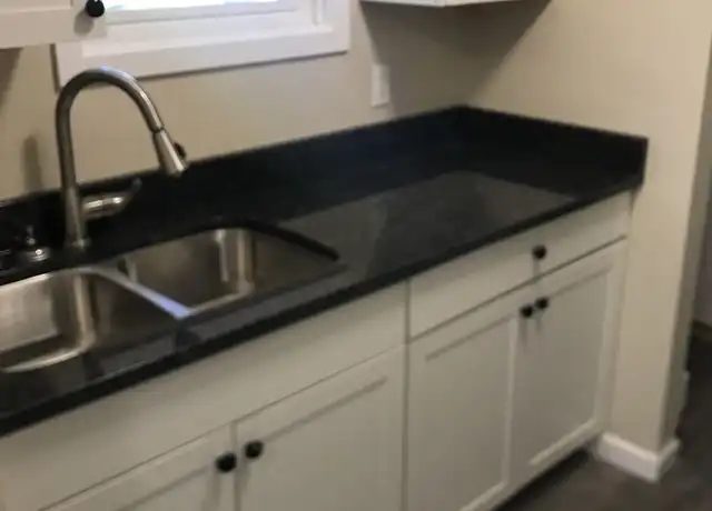 Property at 1657 Minnehaha Ave E Unit 1, St Paul, MN, 55106, 1 bed, 1 bath, [object Object]