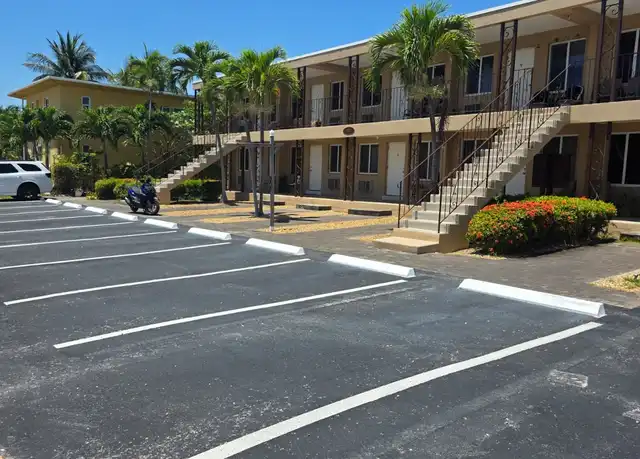 Property at 907 Intracoastal Dr Unit 8, Fort Lauderdale, FL, 33304, 0 beds, 1 bath, [object Object]