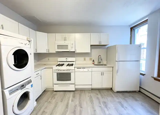 Property at 259 North St #2, Boston, MA, 02113, 4 beds, 1 bath, [object Object]