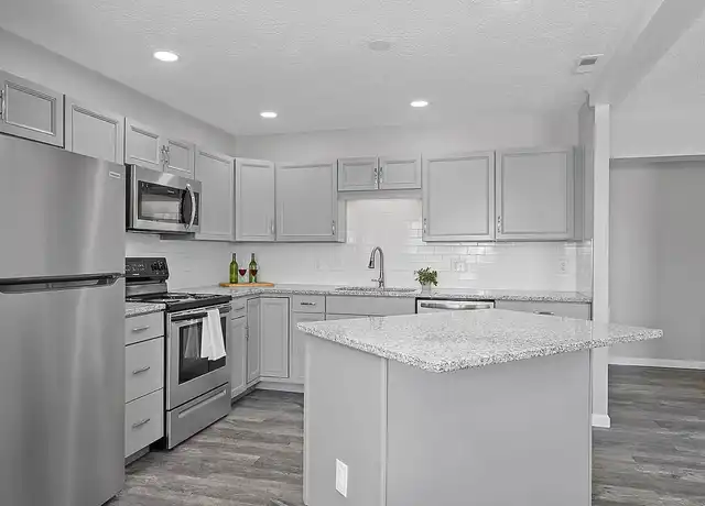 Property at Skyridge Apartment Homes - 5411 Blue Sky Dr, Cincinnati, OH, 45247, 2 beds, 2 baths, [object Object]