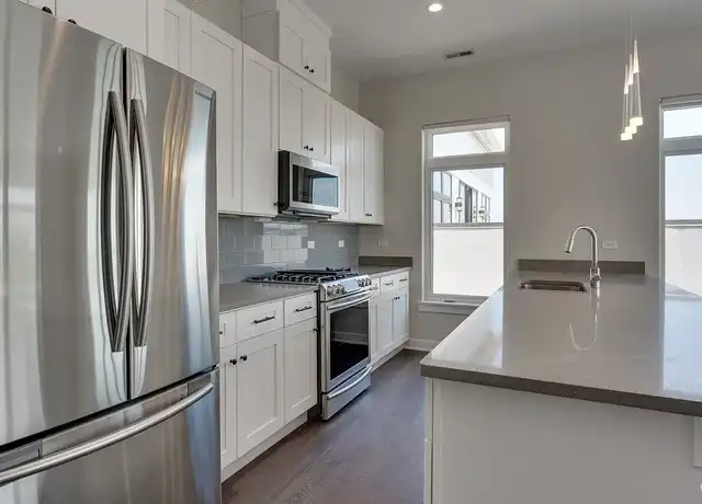 Property at HIGHPOINT Highwood Station 246 - 246 Green Bay Rd, Highwood, IL, 60040, 2 beds, 2 baths, [object Object]