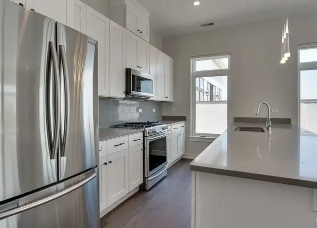 Property at HIGHPOINT Highwood Station 246 - 246 Green Bay Rd, Highwood, IL, 60040, 2 beds, 2 baths, [object Object]