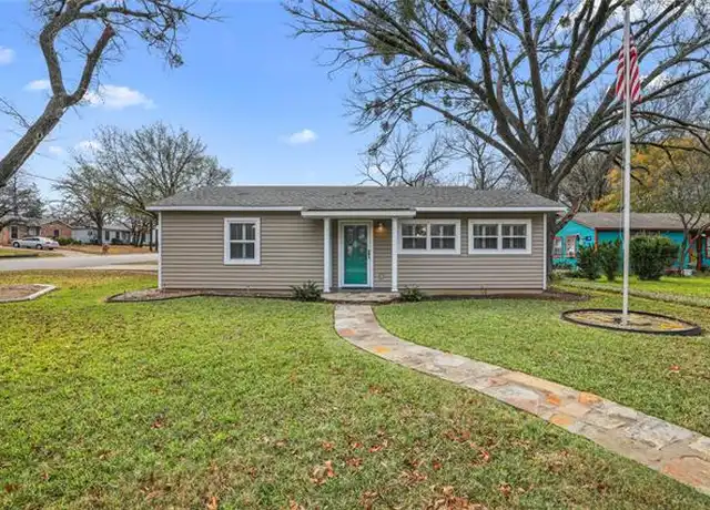 Property at 1818 Tyler St, Denton, TX, 76209, 3 beds, 2 baths, [object Object]