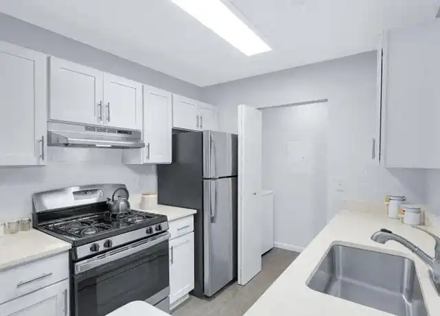 Property at Town Walk at Hamden Hills - 100 Town Walk Dr, Hamden, CT, 06518, 1-3 bed, 1-2 bath, [object Object]