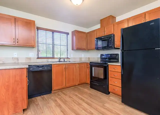 Property at Monroe Avenue - 305 Sabra Ln NE, Salem, OR, 97301, 2 beds, 2 baths, [object Object]