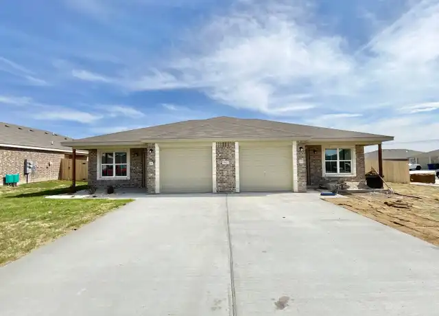 Property at 1821 Castroville Trl, Copperas Cove, TX, 76522, 3 beds, 2 baths, [object Object]