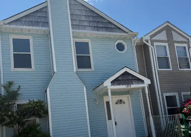 Property at 1375 Longlac Rd, Virginia Beach, VA, 23464, 3 beds, 2 baths, [object Object]