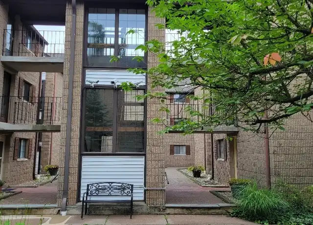 Property at 181 Loomis Dr #148, West Hartford, CT, 06107, 2 beds, 2 baths, [object Object]