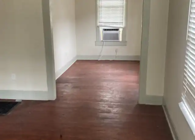 Property at 886 Kenmore Ave Unit B, Baton Rouge, LA, 70806, 2 beds, 1 bath, [object Object]