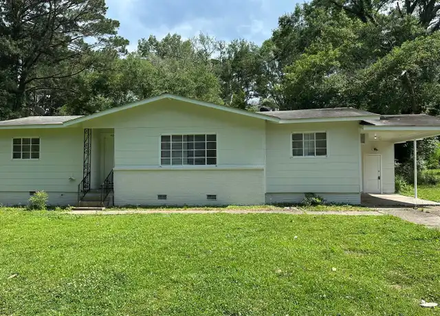 Property at 405 Meadow Moss Rd, Jackson, MS, 39206, 3 beds, 2 baths, [object Object]
