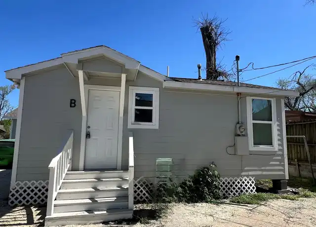 Property at 3402 Chickering St Unit B, Houston, TX, 77026, 2 beds, 1 bath, [object Object]