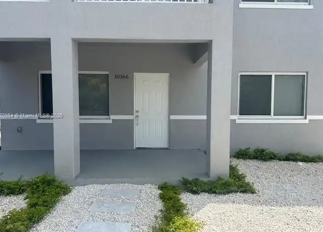 Property at 10366 SW 173rd Ter Unit 10366, Miami, FL, 33157, 4 beds, 2 baths, [object Object]
