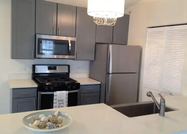 Property at 1395 Skyridge Dr, Crystal Lake, IL, 60014, 2 beds, 2 baths, [object Object]