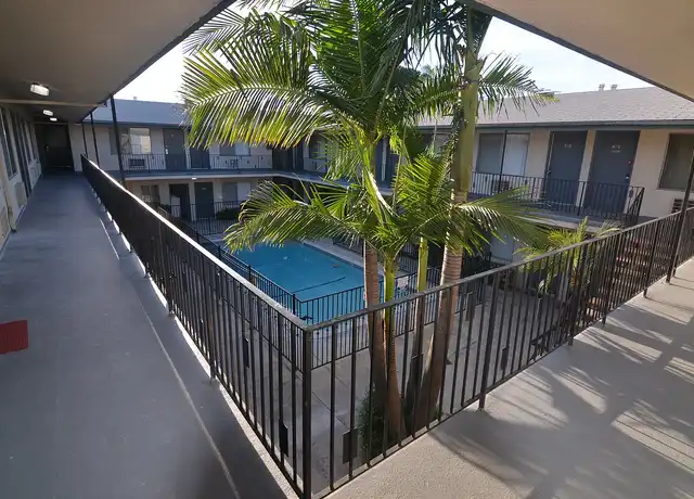 Property at 6919 Sepulveda Blvd, Van Nuys, CA, 91405, 0 beds, 1 bath, [object Object]