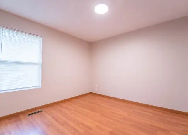 Property at 301 Solon Ct, Dunbar, WV, 25064, 1 bed, 1 bath, [object Object]