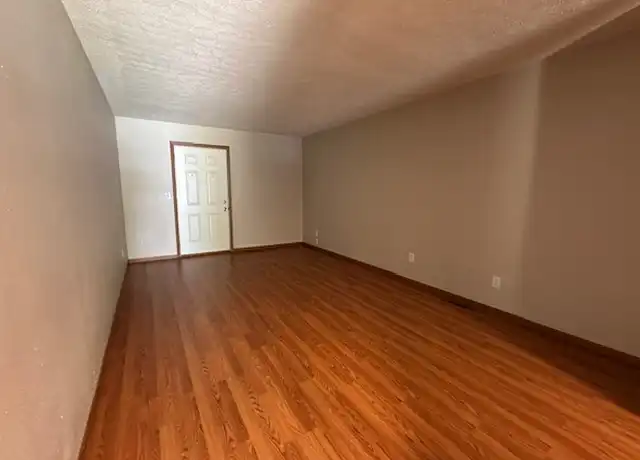 Property at 301 Solon Ct, Dunbar, WV, 25064, 1 bed, 1 bath, [object Object]
