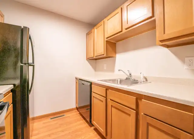 Property at 704 Solon Ct, Dunbar, WV, 25064, 2 beds, 1 bath, [object Object]