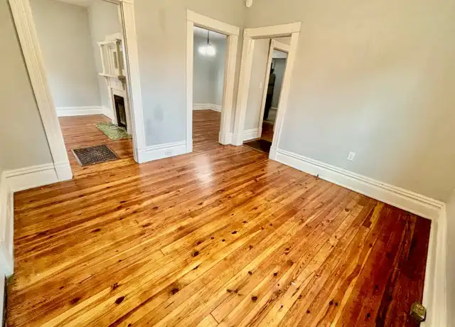 Property at 712 Vine St, Paris, KY, 40361, 3 beds, 1 bath, [object Object]