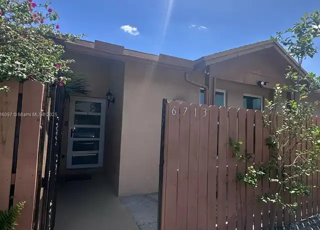 Property at 6713 NW 188th Ter Unit 22-37, Hialeah, FL, 33015, 3 beds, 2 baths, [object Object]
