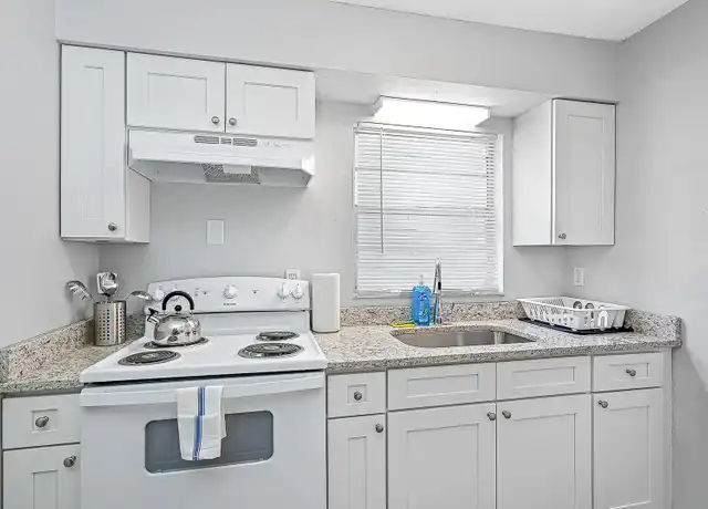 Property at 13108 Leisurewood Pl #209, Tampa, FL, 33612, 1 bed, 1 bath, [object Object]