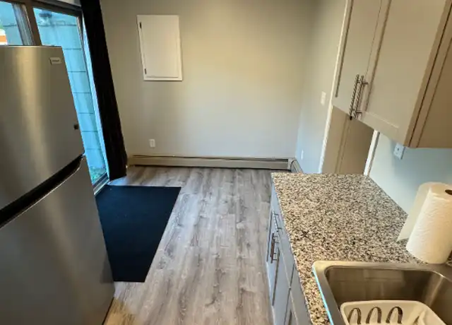 Property at 1640 8 1/2 St SE Unit 1640, Rochester, MN, 55904, 2 beds, 1 bath, [object Object]