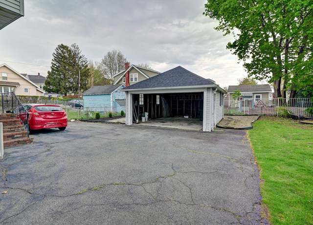 Photo of 195 Billings Rd Unit 2, Quincy, MA 02171