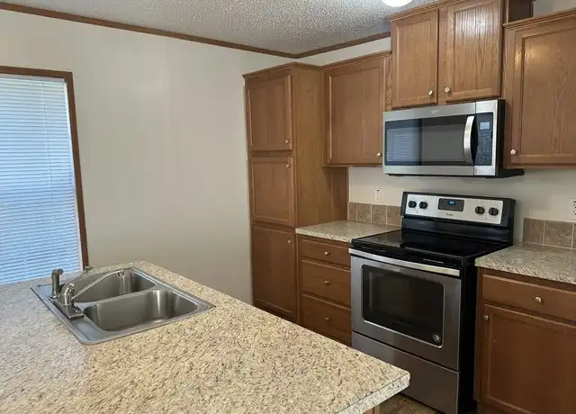 Property at 2321 Wellington Green Dr Unit 61, Clarksville, IN, 47129, 3 beds, 2 baths, [object Object]
