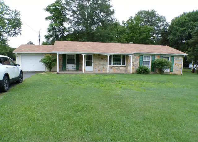 Property at 111 Walnut Dr, Fredericksburg, VA, 22405, 3 beds, 1.5 baths, [object Object]