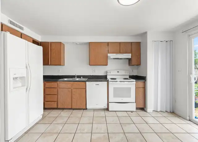 Property at 1975 Akron St, Aurora, CO, 80010, 2 beds, 1.5 baths, [object Object]