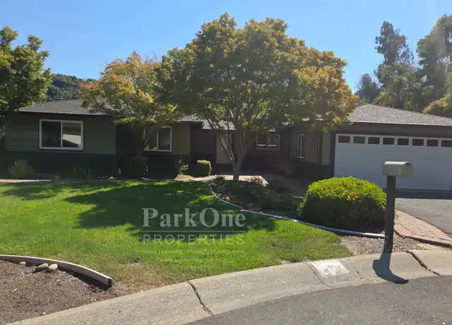 Property at 5 Corte Holganza, Orinda, CA, 94563, 3 beds, 2 baths, [object Object]