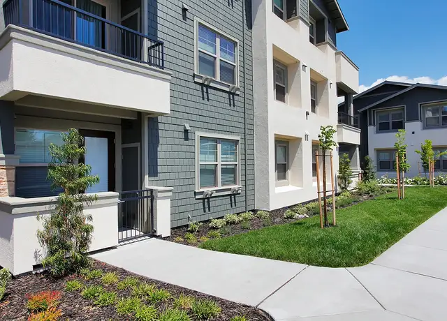 Photo of 703 Saratoga Dr, Napa, CA 94559