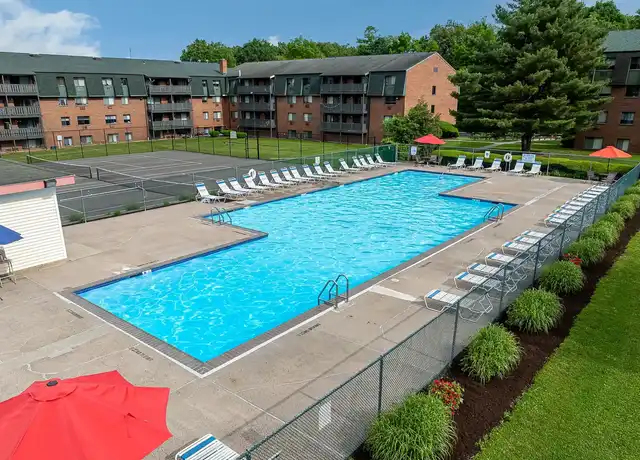 Property at Pebblebrook - 46 Brittany Farms Rd, New Britain, CT, 06053, 1-2 bed, 1 bath, [object Object]