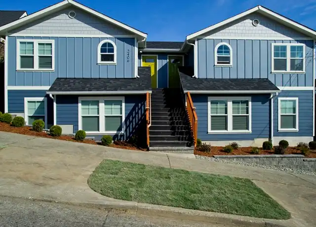 Property at 2406 E Pine St Unit B, Seattle, WA, 98122, 4 beds, 2 baths, [object Object]