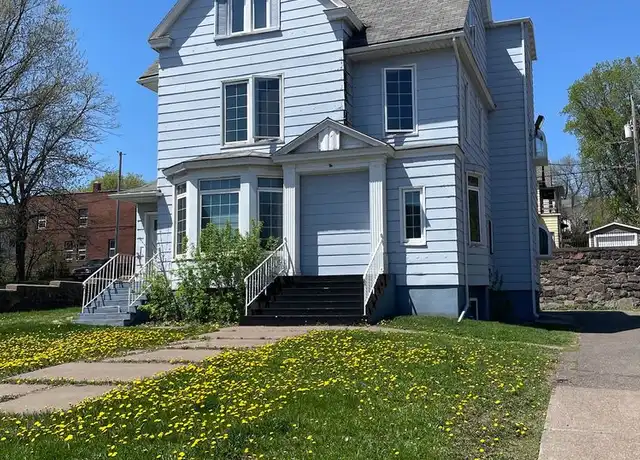 Property at 2231 W 3rd St Unit 7, Duluth, MN, 55806, 2 beds, 1 bath, [object Object]