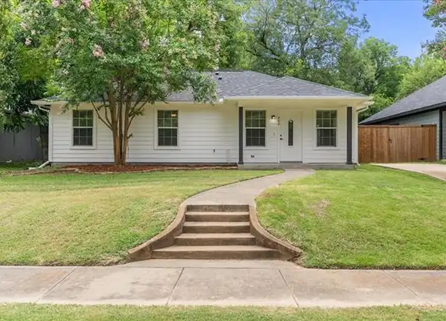 Property at 404 W Day St, Denison, TX, 75020, 3 beds, 2 baths, [object Object]