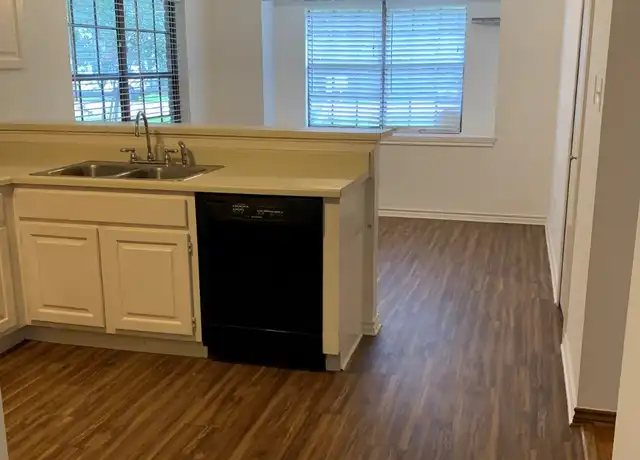 Property at 73 Hickory Oak Dr, Spring, TX, 77381, 3 beds, 2.5 baths, [object Object]