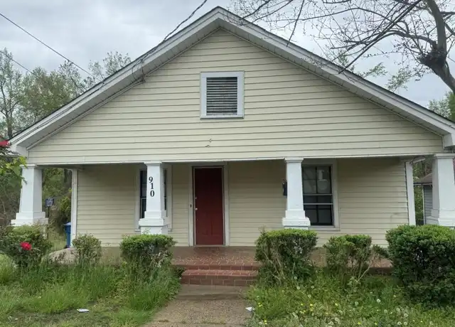 Property at 910 Juniper St, Durham, NC, 27701, 3 beds, 2 baths, [object Object]