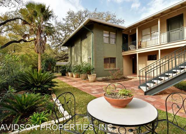 Photo of 1807 La Sombra Dr, San Antonio, TX 78209