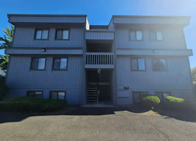 Property at 3015 S Clinton Rd Unit C, Spokane Valley, WA, 99216, 2 beds, 1 bath, [object Object]