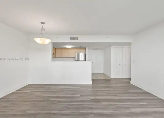 Property at 3000 Coral Way #1211, Miami, FL, 33145, 1 bed, 1 bath, [object Object]