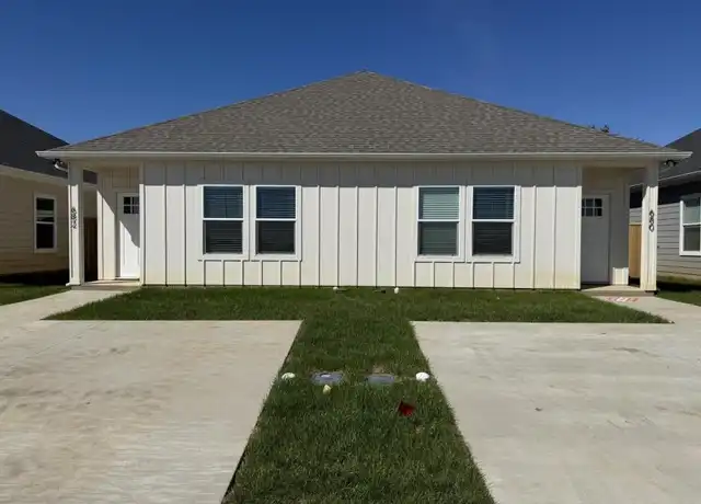 Property at 680 Worth Ave, Durant, OK, 74701, 2 beds, 2 baths, [object Object]