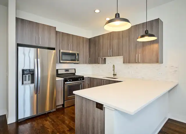 Property at 5139 N Broadway Unit 411, Chicago, IL, 60640, 1 bed, 1 bath, [object Object]