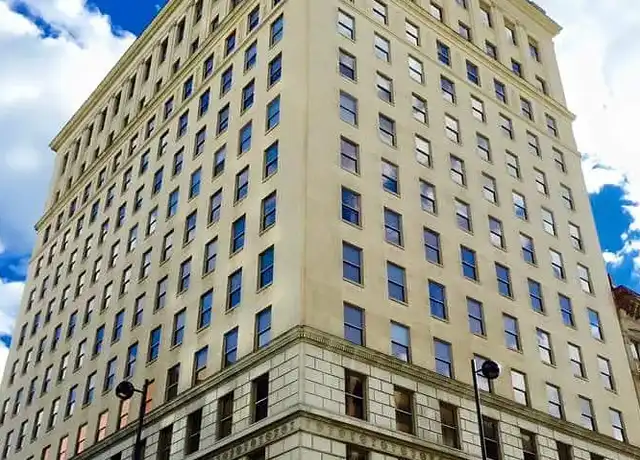 Property at The Reserve at 4th and Race - 105 W 4th St, Cincinnati, OH, 45202, 1 bed, 1 bath, [object Object]