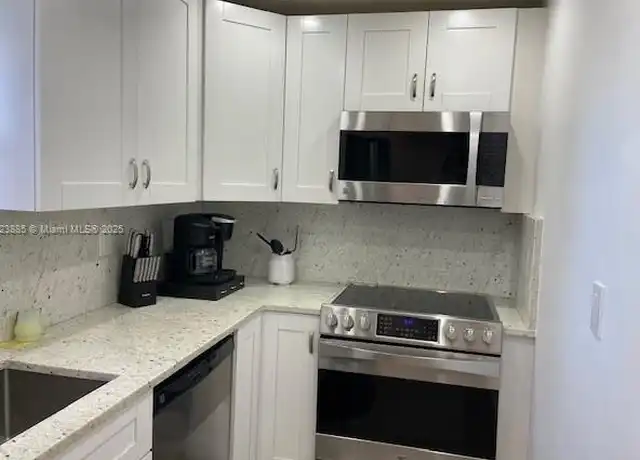 Property at 3201 SE 14th St Unit 605, Pompano Beach, FL, 33062, 1 bed, 1 bath, [object Object]